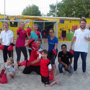 Gratis open les Boksfit vanuit Sportcentrum Energy Haren samen met Tim oosterhoff tijdens de BEachweek in haren 2017